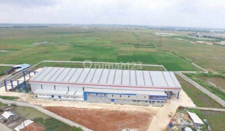 Dijual lahan murah bonus bangunannya cocok peruntukan Industrial, Perumahan, dan Workshop di Cikarang Timur, Bekasi .
 1