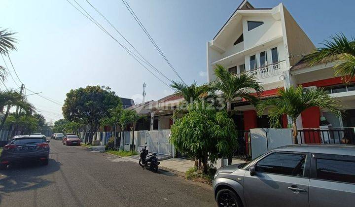 Di jual rumah 2Lt. siap huni di cluster Ifolia  Harapan Indah, Bekasi
 1