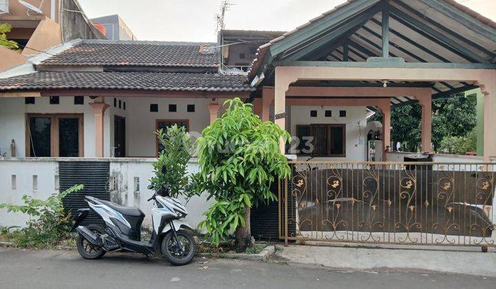 Dijual rumah di Taman Galaxy, Bekasi Selatan 1