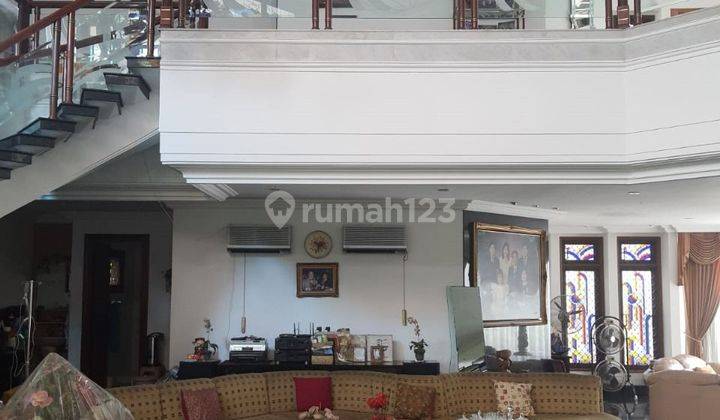 Dijual rumah Sultan di cluster Kintamani Bukit Gading Villa, Kelapa Gading, Jakarta Utara

 2