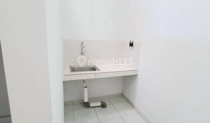 Dijual rumah kost 3 lantai di Cempaka Putih, Jakarta Pusat 2