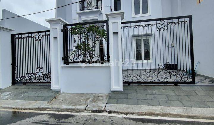 Dijual rumah di Komp. Perumahan Abadi, Duren Sawit, Jakarta Timur
 1