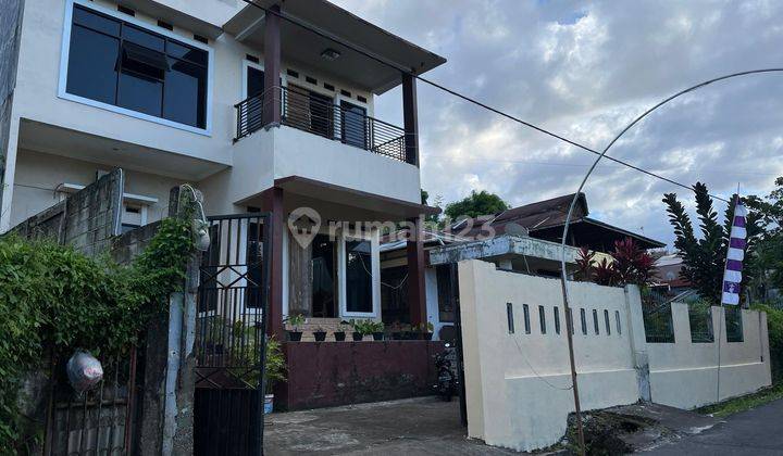 Dijual 2 Unit Rumah 1 Kavling Di Kampus Unsrat Malalayang, Manado, Sulawesi Utara.
 1