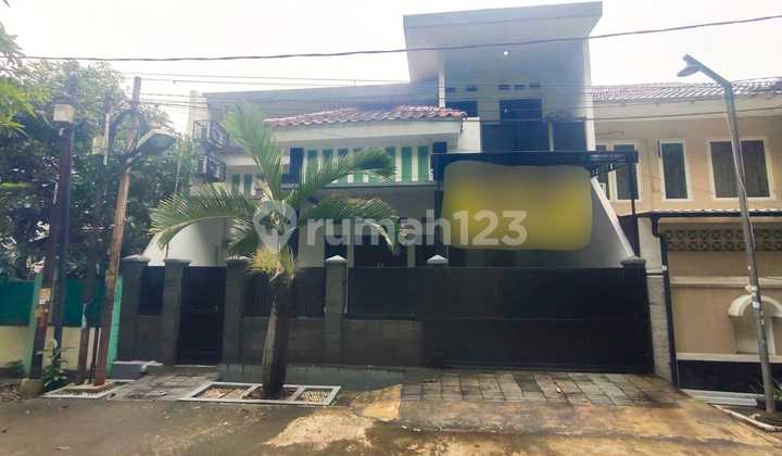 Dijual Rumah 2 Lantai, Di Perum. Permata Hijau Harapan, Bekasi Utara.