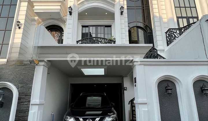 Dijual Rumah Mewah 3 Lantai Town House Ciganjur, Jagakarsa, Jakarta Selatan