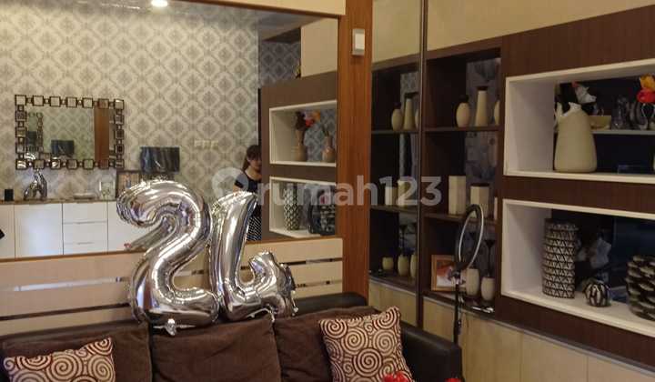 Dijual Rumah Siap Huni di Heliconia (Pinggir Jalan) Harapan Indah Bekasi