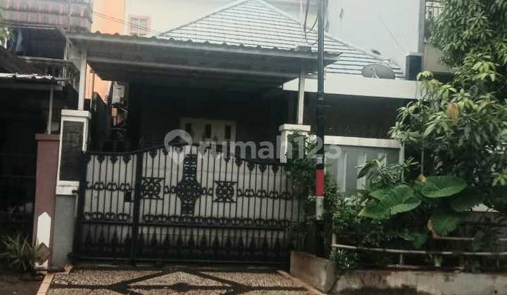 For Sale Ready-to-Occupy House in Sukapura, North Jakarta.