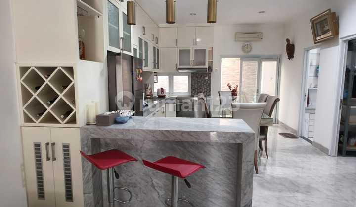 For Sale House on Kramat Street, Central Jakarta 2