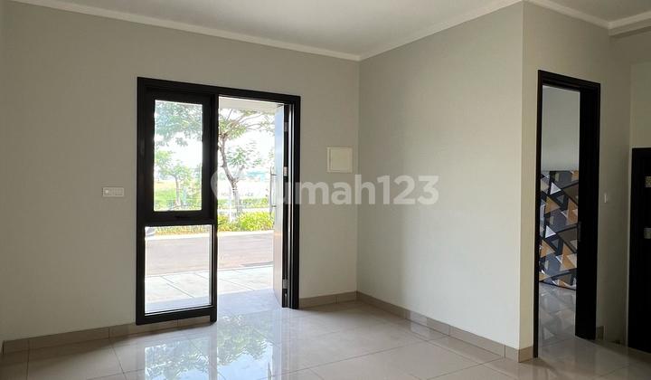 For Quick Sale House In Regia Cluster Summarecon Crown Gading, Bekasi. 2