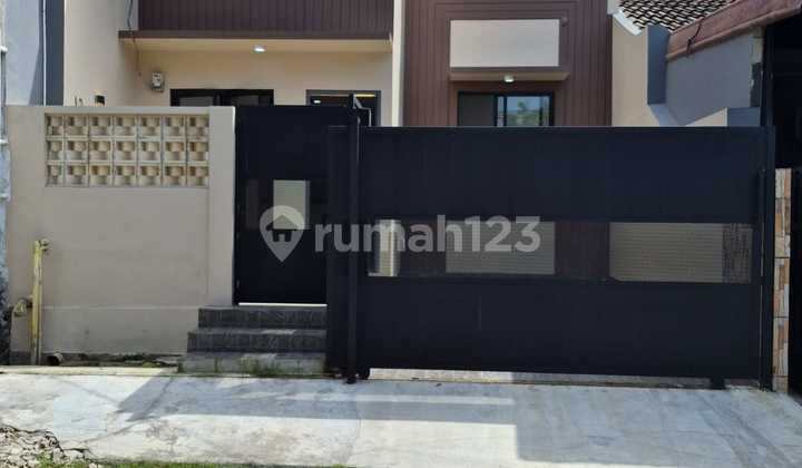 For Sale: 2-Story House in Telaga Mas Duta Harapan Housing Estate, North Bekasi, Bekasi City.