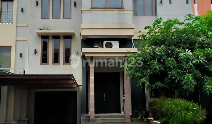 For Sale Ready-to-Occupy (Split Level) House, Gading Park View, Kelapa Gading, North Jakarta