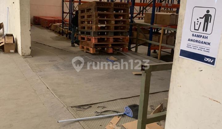 Warehouse for Rent Ready to Use in Harapan Jaya Bekasi.