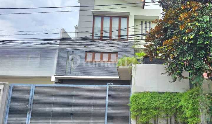 Dijual Rumah Minimalist 3 Lantai Di Rawamangun, Jakarta Timur Dijual Rumah Minimalist 3 Lantai Di Rawamangun, Jakarta Timur