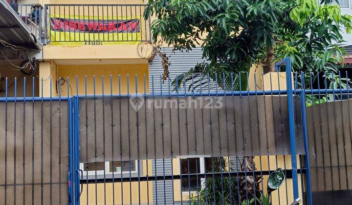Rumah disewakan Rumah di Rumah 
H. Saaba bs bayar per 3 bln  1