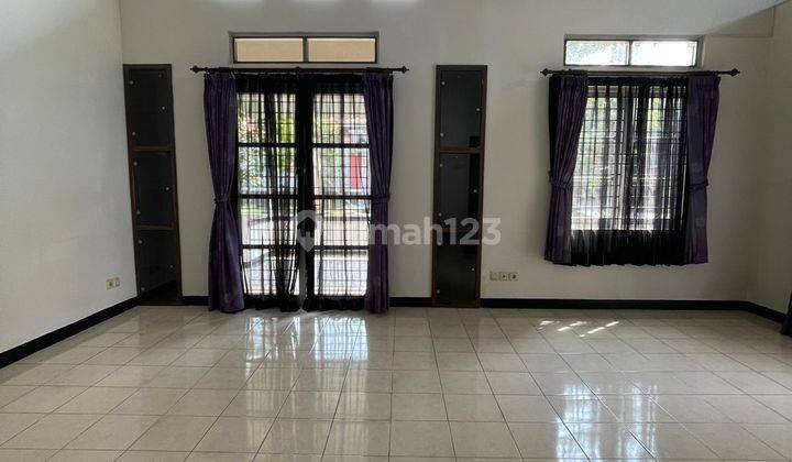 Dijual Rumah Murah, terawat nyaman Siap huni, lokasi kota baru parahyangan, tatar jingganagara, SHM Bagus posisi hoek, Hadap Barat dan Utara 1