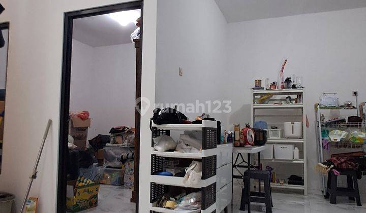 Rumah 2 Lantai Full Renovasi + Upgrade Dijual Cepat , Spesifikasi Rumah Istimewa 2