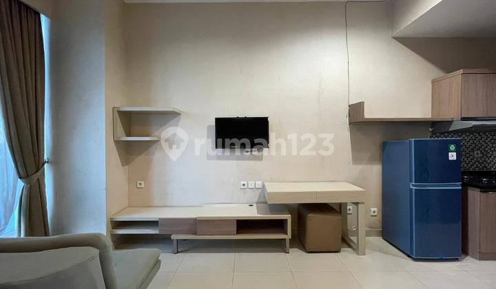 Studio Low Floor Tamansari Hive Apartment - Strategic Location in Cawang