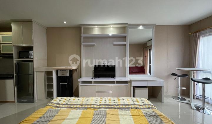 Large Studio Tamansari Semanggi Apartment Furnished with Beautiful View 2