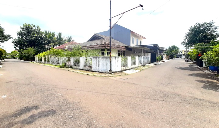 Rumah Tua Hook. Citra Garden. 12X15. Jalan Lebar 3 Mobil.