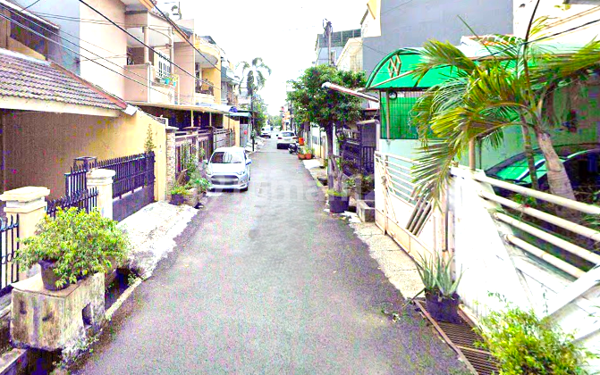 Rumah Tua. Cideng. 12X17. Jalan 2 Mobil 2