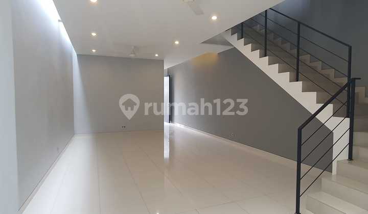 New House. Taman Ratu. Duri. 3 Floors. 5x20. 2-Car Driveway. Move-in Ready. New House. Taman Ratu. Duri. 3 Floors. 5x20. 2-Car Driveway. Move-in Ready.