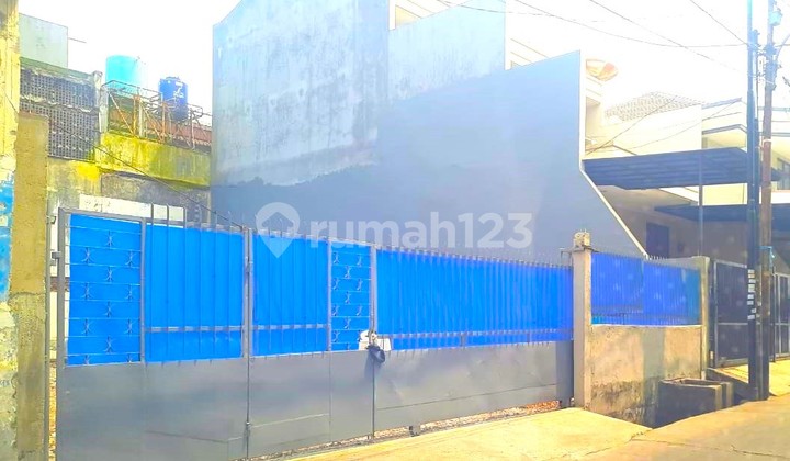 Rumah Tua Tomang. 9.5x15. Jalan 2 Mobil 1