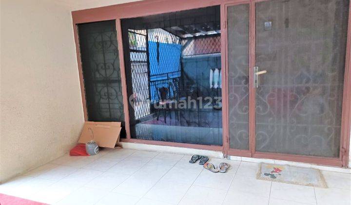 Rumah Jelambar 1.5 Lantai. 14x20. Jalan 2 Mobil 2