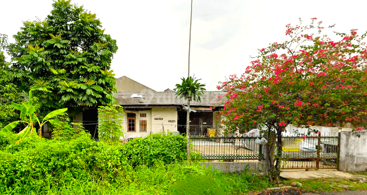 Rumah Tua Hook Bintaro Ciputat. 17x30. Jalan 3 Mobil 1