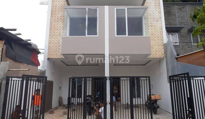 Rumah Baru Taman Ratu Duri. 3 Lantai. 4x15. Jalan 2 Mobil. Siap Huni 1