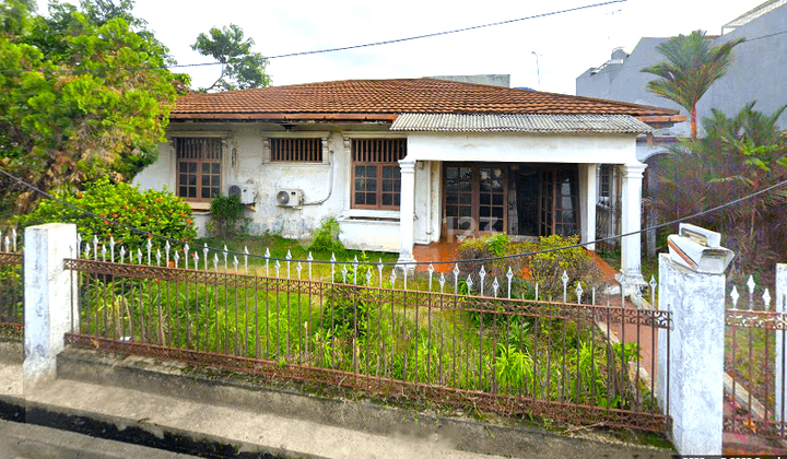 Rumah Tua. Hook. Taman Ratu. Duri. 22x25. Jalan Lebar 3 Mobil. 1