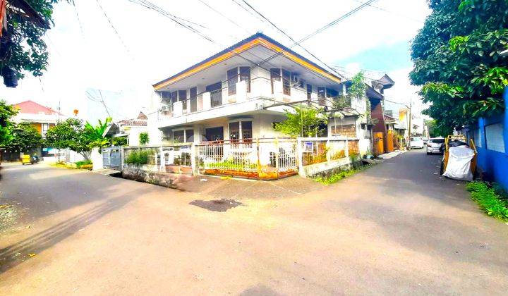 Rumah Taman Ratu. 2 Lantai. 14 X 13. Jalan Lebar 3 Mobil 2