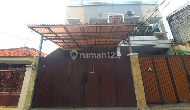 Rumah Tomang. 3 Lantai. 5x15. Jalan 2 Mobil. Siap Huni 2