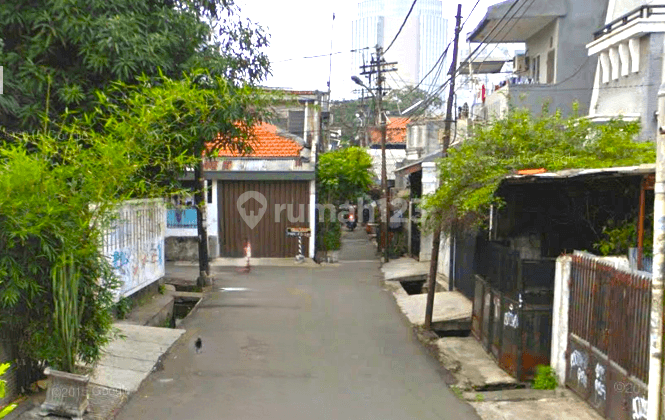 Rumah Tua Cideng. 7x12.5. Jalan 2 Mobil 2