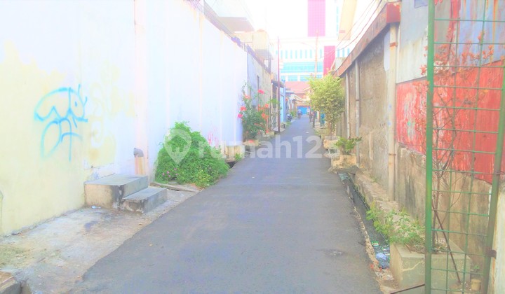 Rumah Tua. Hook. Cideng. 8x18. Masuk Mobil 2