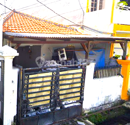 Rumah Tua Tomang. 5.5x15. Jalan 2 Mobil. Dkt Mesjid Rumah Tua Tomang. 5.5x15. Jalan 2 Mobil. Dkt Mesjid