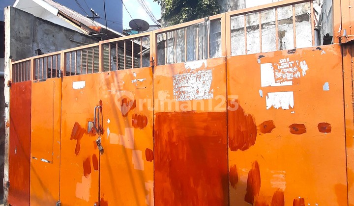 Rumah Tua. Cideng. Petojo. 4X20. Dibawah NJOP. Masuk Mobil