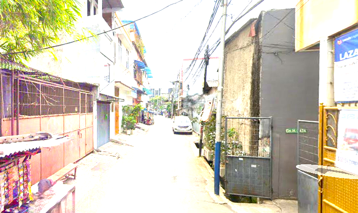 Rumah Jembatan Besi. 4 Lantai. 10X19. Jalan 2 Mobil 2