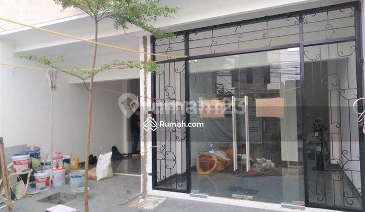 Ruko Gandeng. Tomang. 3 Lantai. 7X14. Jalan Raya 3 Mobil. Siap Huni Ruko Gandeng. Tomang. 3 Lantai. 7X14. Jalan Raya 3 Mobil. Siap Huni