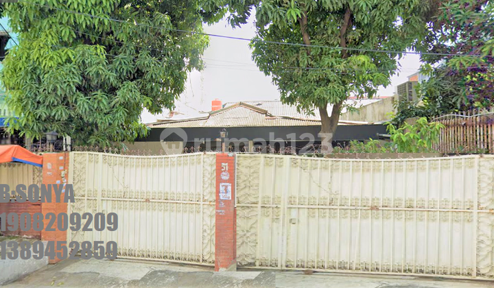 Rumah Tua Cideng. 10X31. Jalan Lebar 3 Mobil