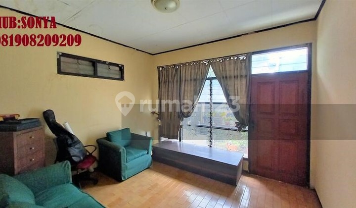 Rumah Tomang. 2 Lantai. 7X20. Jalan 2 Mobil. Siap Huni