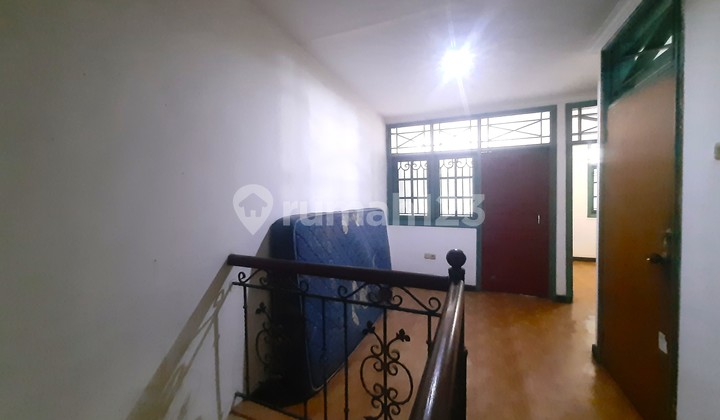 Rumah Tanjung Duren. 2 Lantai. 5X11. Masuk Mobil. Siap Huni