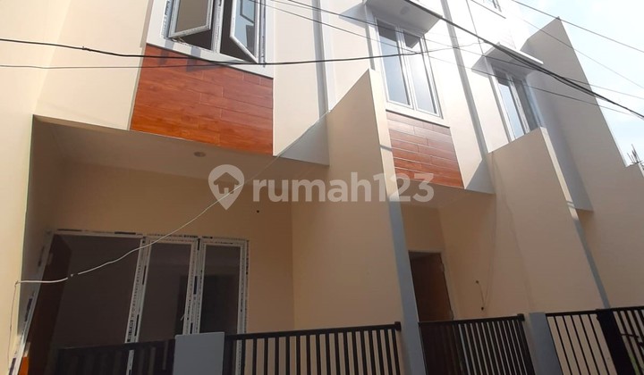 New House. Tanjung Duren. 3 Floors. 3x11. Alley Access. Move-In Ready.
