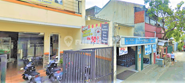 Ruko Tomang. 3.5 Floors. 5x20. Main Road, 2 Cars. Move-in Ready. 2