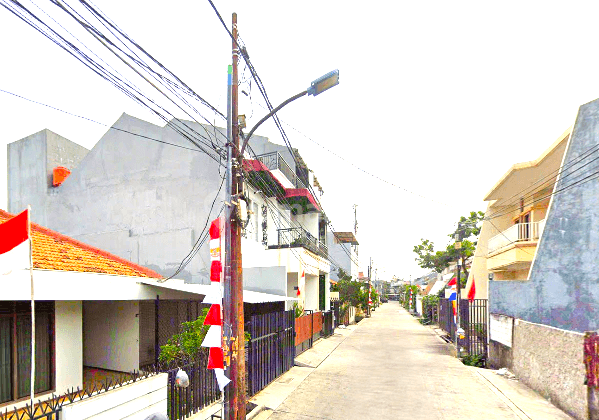 Rumah Taman Ratu Duri. 3 Lantai. 6x18. Jalan 2 Mobil. 2