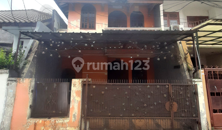 Rumah Tomang. 2 Lantai. 6X18.5. Jalan 2 Mobil