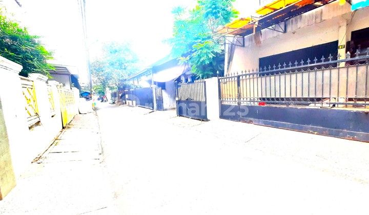 Rumah Tomang. 2 Lantai. 10X17. Jalan 2 Mobil. Siap Huni 2