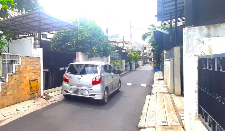 Rumah Grogol Roxy. 1.5. Lantai. 10x19. Jalan 2 Mobil. Siap Huni 2