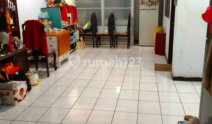 Grogol Roxy House. 2 Floors. 7X15. 2-Car Driveway. Move-in Ready. Grogol Roxy House. 2 Floors. 7X15. 2-Car Driveway. Move-in Ready.