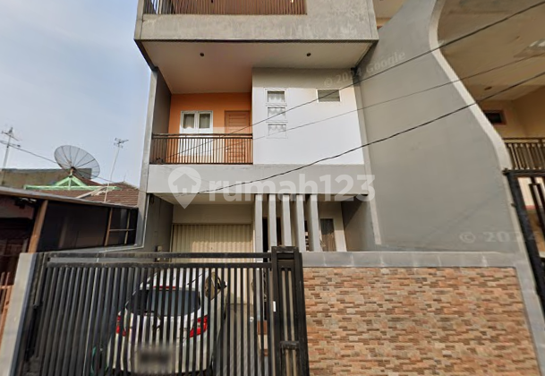 Rumah Taman Ratu. Duri. 3 Lantai. 6X17. Jalan 2 Mobil. Siap Huni 2