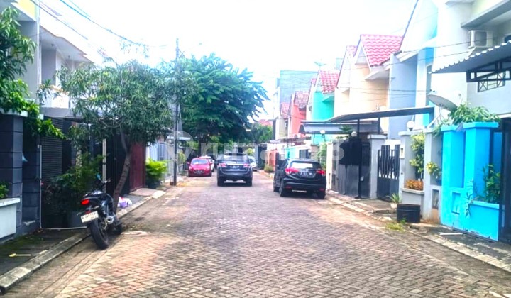 Cluster House. Daan Mogot Baru. 2 Floors. 6x15. Wide Road for 3 Cars. Ready to Occupy. 2
